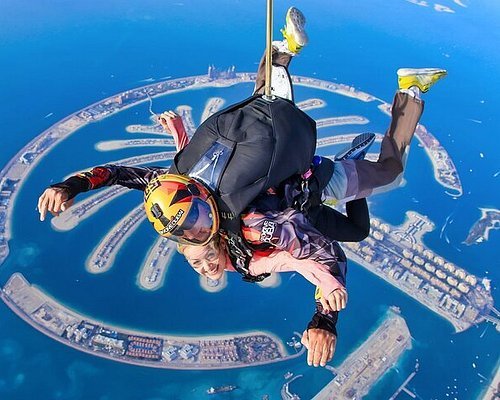 Skydiving in Dubai